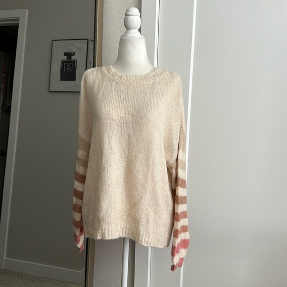 PINK LILY | Striped Knitted Sweater - Picture 2 of 7